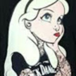 Meet your Posher, Tina